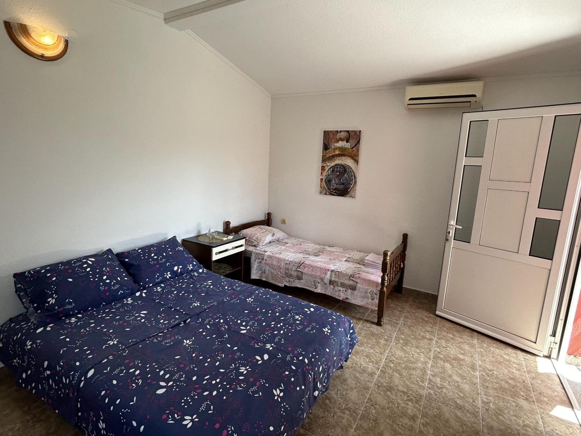 Apartments Todor Bar Bagian luar foto